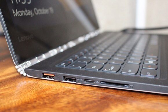 Lenovo 360-degree Yoga 900 4