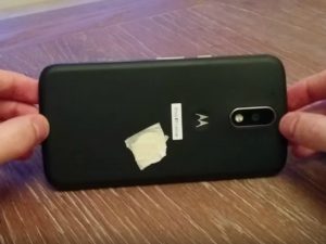 Moto-G4-back-crop