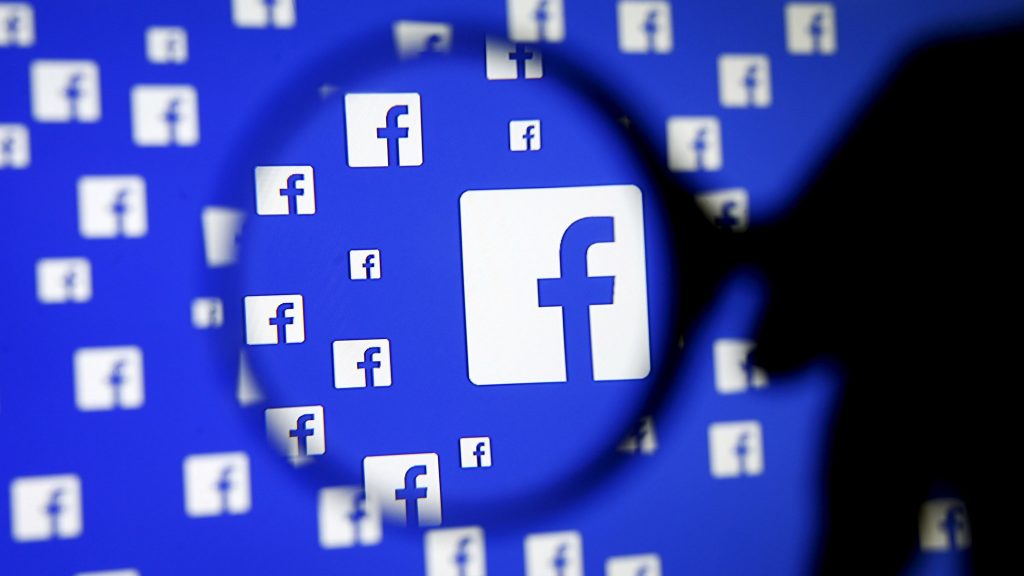 Facebook is rolling in support for casting videos from your desktop or phone